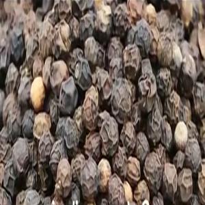  Poivre Noir - épices aromates nous disposons d'une grande quantité de poivre noir de très bonne qualité actuellement sur le territoire togolais à vendre sur place à prix intéressant. intéressé,  merci de nous contacter.