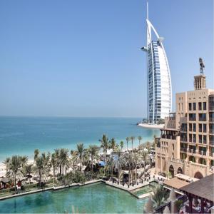  Investissement Immobilier - Investissement capitaux cherchons personnes ou societe desirent acheter et investir dans l immobilier a dubai nous disposons des appartemnts sudios et villas tout type confondu. paiement par tranche et avantages dans ce volet. document billet avion et carte de sejour de notre charge.