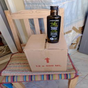  Huile Olive Bio Pre-maturée Extra Vierge - huiles je suis un producteur-vendeur d'huile olive sur les hauteurs des montagnes de rethymnon. nous sommes entre la mer et la montagne. notre champ d'oliviers ancestral est situ&eacute; sur des plantations de ch&acirc;taigniers d'où le go&ucirc;t exquis de mon huile. depuis 2012,  nous ramassons les olivie