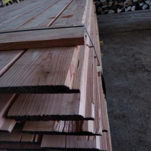  Planche Bois Charpente - bois charbon fibre lot de planche douglas trait&eacute; classe 2 en longueur de 4 m&egrave;tre largeur 15 cm &eacute;paisseur 27mm possibilit&eacute; chargement plateau container nous pouvons r&eacute;pondre a toutes demande .