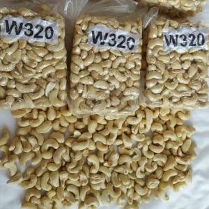  Recherche Fournisseur De Noix D'acajou - fruits secs et graines grillées  nous sommes une soci&eacute;t&eacute; bas&eacute; au maroc nous recherchons des fournisseurs de noix de cajou au s&eacute;n&eacute;gal ou cote ivoire type de vari&eacute;t&eacute; longue graine le w 320 et w 240 contactez nous .