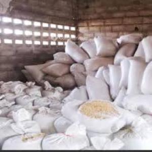  Soja 3000 Tonnes - céréales  je suis un d&eacute;marcheur reli&eacute; &agrave; une association de villageois dans le nord du b&eacute;nin dans la commune de banikoara. nous disposons une quantit&eacute; de 3000 tonnes de soja que nous souhaitions vendre &agrave; toute personne int&eacute;ress&eacute;e &agrave; un pri