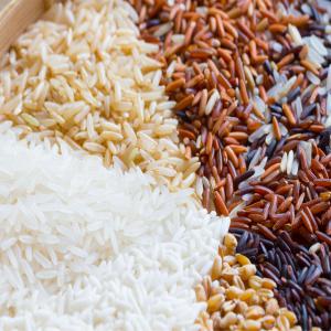  Riz En Provenance Du Viêt Nam - céréales nous vous proposons du riz en provenance du viet-nam --riz blanc ,  cassé 5% ,  25 % ,  100%--riz noir ,  violet ,  jasmin,  parfumé….--spécialisé dans la zone océan indien,  nous disposons de la logistique nécessaire afin de livrer partout dans le monde .--n’h&eac