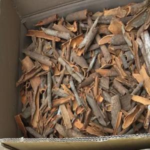  Supplier Of Broken Cinnamon From Madagascar - aromatic spices we provide and ship to all country best quality broken cinnamon from madagascar specification storage type broken with skin specification 100% natural manufacturer name riavanille sarl madagascar content 100% cassia instruction for use single herbs & spices place of origin antalaha ma
