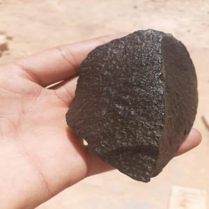  Meteorite - pierre roche salut ,  je dispose des eclats d'une meteorite observée lors de la chute avec lumiere verte ,  je cherche un acheteur serieux au maroc 