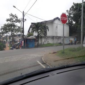  Urgent, Vente Abidjan D'une Villa De 800m2 - mine terrain concession urgent,  vente a abidjan d'une villa de 800m2 avec acd !!!--quartier- cocody rivièra bonoumin --le bâtiment construit n'a pas été habité jusqu'à se dégrader. --merci de nous consulter pour le prix--voir photo----/////////////////////////////////////////