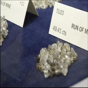  Diamant Brut - mine terrain concession  diamants bruts qualit&eacute; vs / vvs qualit&eacute; exceptionnelle directement des mines aucun interm&eacute;diaire revendeur agreer. origine afrique de l'est tanzanie et botswana caract&eacute;ristiques certificat kimberley 