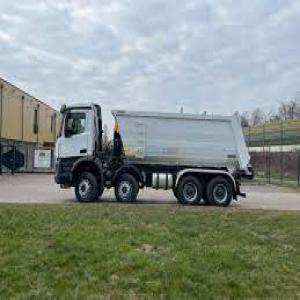  Camions Bennes Mercedes. - transport transit logistique nous vendons en stock disponible 21 camions a bennes neufs offre serieuse et cherche client serieux.