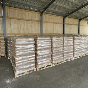  Pellet De Bois - bois charbon fibre notre entreprise offre des quantit&eacute;s importantes de pellet de bois en provenance de lettonie . palette 990 kg r&eacute;pondant parfaitement aux normes din a . 