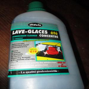  Destockage Bidons Lave Glace - hygiene entretien destockage de 10 000 bidons lave glace conditionn&eacute;s en 500 ml ultra concentr&eacute; se dilue avec de l'eau 0.30 cts pi&egrave;ce 10 000 pi&egrave;ces dispos
