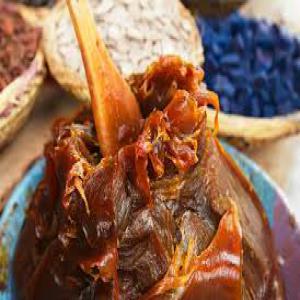  Savon Noir Du Maroc - huiles vente en gros du savon noir du maroc,  --du savon noir sur le corps et le visage pour un gommage ultra doux. malgr&eacute; l'absence de grains,  le savon noir est un exfoliant efficace qui peut etre utilis&eacute; en gommage pour le visage et le corps. alors on profite de ce premier bienfait !-- le sa