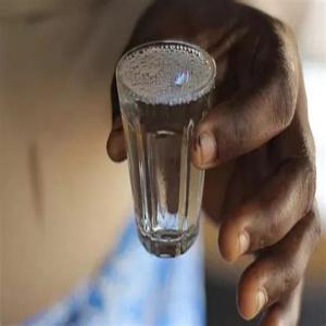  Sodabi L'alcool De Vin De Palme - boisson alcoolisée le sodabi est l'alcool produit &agrave; partir de la distillation du vin de palme. je recherche des partenaires partout dans le monde pour exporter de la r&eacute;publique du b&eacute;nin (afrique de l'ouest) ma production de sodabi qui est de tr&egrave;s bonne qualit&eacute;. veillez me contacte