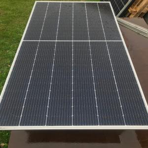  Panneaux Solaires Neufs 55 Euro - energie renouvelable livraison de 2 &agrave; 3 containers de panneaux neufs de 540w par mois.--panneaux jinko solar b,  grade provenant directement de l'usine.--prix- 55 euro par panneau,  exw usine.--ne laissez pas passer une occasion telle que celle-ci!--n'h&eacute;sitez pas &agrave; prendre contact avec moi pour plus d