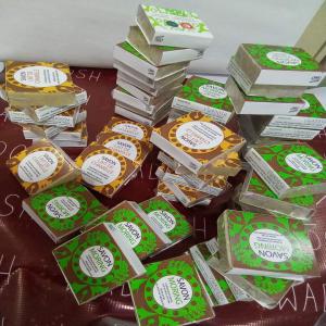  Savon Lait De Chamelle Et Gamme Soin Cheveux - lait et produits laitiers bonjour, --nous sommes une société en tunisie qui fabrique le savon lait de chamelle artisanal,  savon lait de chèvre,  savon de moringa,  savon noir au mélasse des dattes,  on a aussi une gamme soin cheveux au moelle de chamelle.--si vous etes intéressées veuill