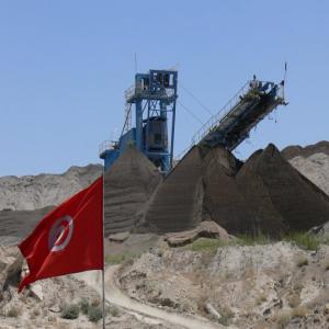  Phosphate Tunisien - mine terrain concession nous sommes une entreprise sp&eacute;cialis&eacute;e dans l'exportation de phosphate de haute qualit&eacute;. notre produit est extrait de sources fiables et r&eacute;pond aux normes les plus strictes en mati&egrave;re de qualit&eacute;. nous sommes &agrave; la recherche de partenaires et de clients