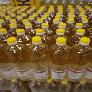  Huile De Soja - huiles con&ccedil;u pour vous livrer de l'huile de soja dans un bidon d'un litre en provenance de la turquie. prix 1 5$ quantit&eacute; possible au del&agrave; de 200 tonnes paiement cif 1 5$ 