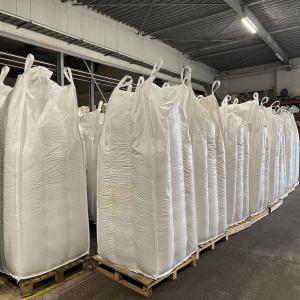  Farine De Volaille - aliments pour animaux nous distribuons des farines de volailles pour l'aquaculture,  les aliments pour animaux domestiques et le bétail. nos farines sont produites en belgiques. la distribution peut etre effectuée en sac de 15 à 50kg ou en big bag de 1000kg à 1300kg.