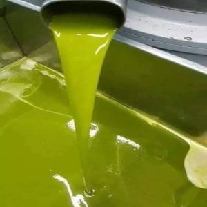  Huile D'olive Extra Vierge - huiles producteur,  conditionneur et exportateur des huiles d'olives extra vierge .notre production est conforme aux normes du conseil international d huile d olive.