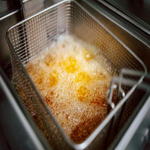  Récupération Huile Alimentaire Usagée - huiles madame,  monsieur, --spécialisée dans la collecte et le recyclage des huiles et graisses alimentaires depuis plus de 30 ans. --nous offrons une rémunération pour l'huile collectée.--nous sommes présents principalement dans le nord de la france. --néanmo