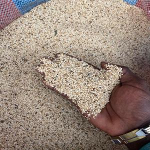  Sésames Soja - céréales sesame et soja disponible au burkina faso.--nous pouvons fournir continuellement 200 à 500t par semaine sur ouagadougou.--prix - 990/kg--mode de paiement - cash à la livraison ( ouagadougou )--contactez-nous directement via nos coordonnées si vous etes réellement dans le 