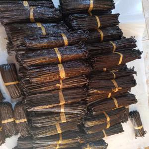  Promotion Avant Noel Vanille De Madagascar 150€ - épices aromates nous sommes ravi de vous offrir la meilleure vanille de madagascar ,  qualité gourmet et tk grade a,  bien charnue et parfumée,  seulement à 150€ le kilo,  frais de port gratuit pour toute la france.