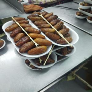  Datte Haute Qualitè - fruits et légumes nous somme a la recherche d'un client sérieux et crédible , nous  avons les meilleurs qualités des dattes sur différents choix
