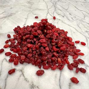  Epines Vinettes Bio - épices aromates elles ont cette couleur rubis qui les caractérise si bien,  avec un goût suave et acidulé si apprécié. elles sont certifiées agriculture biologique.----les épines-vinettes sont de petites baies qui poussent sur des arbustes pouvant mesurer de 1, 5m &agra