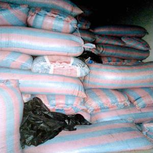  En Vente 40 Tones Arachides - fruits secs et graines grillées bonjour!  je dispose de 40tones arachides disponible a abidjan port bouet .--c est une vente urgente n hesitez pas a me contacter pour plus de details.--70000f/ sac--j attends egalement vos  offres