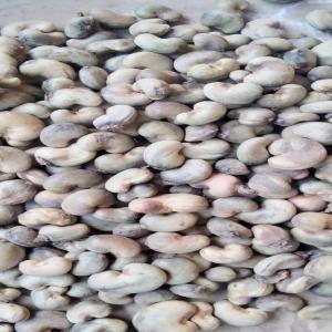  Cajoux - fruits secs et graines grillées 2000 tonnes de cajou disponibles en guinea bissao veuillez me contacter si besoin merci. 2000 tonnes of cashew available in guinea bissau please contact me if necessary thank you