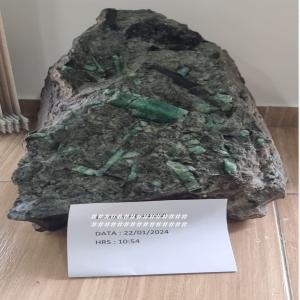  Emerald - stone rock for sale exceptional raw emerald specifications origin brazil weight 88kg description we are delighted to present an extraordinary raw emerald sourced from the prestigious mines of brazil. this unique piece weighing an impressive 88 kg showcases rich green hues and exceptional rarit