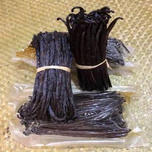  Madagascar Bourbon Vanilla Beans - aromatic spices we are vanilla beans supplier from madagascar provide high quality premium vanilla beans at the most reasonable price and fast delivery can satisfy your need. specification item name vanilla beans length 14cm 20cm moisture 30% 35% vanillin 1.6% 2 4% application ice cream pastry extraction