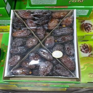  Dattes Majhoul - fruits et légumes nous disposons des dattes (majhoul) de haute qualité originaire du maroc,  avec 3 variétés déférentes. la quantité disponible est 100 tonnes au total. --merci de nous contacter pour plus d'information.