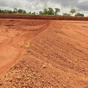  Recherche Des Acheteurs De Bauxite Très Sérieux - mine terrain concession une nouvelle soci&eacute;t&eacute; d'exploitation de bauxite est prete &agrave; faire de bons contrat avec des acheteurs capable. elle produit l'une des meilleurs qualit&eacute;s de bauxite avec 500.000t/mois 45% d'alumine &agrave; 40$/tonne prix fob. la mine a une r&eacute;serve tr&egrave;s 