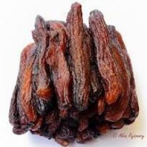  Mada Fintsa (banane Séche) - fruits secs et graines grillées bjr,  je suis &agrave; la recherche des clients qui achetent des fintsa (banane mure sech&eacute;e) viennent de madagascar, n'importe quel quantit&eacute;.bien sech&eacute;e et sans sucre mais naturelle.gengimbre sech&eacute; ou poudre,  tous ce qui est fruits et legumes,  veuillez nous contacter svp.me