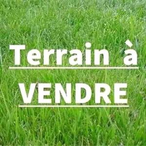  Terrain Titré 10000m2 Vendre Fifinda - autres je vends des terrains titrés à fifinda par kribi.--- de 01 hectare à 35 hectares à 1500f/m2 soit 15millions fcfa l'hectare. --- le terrain est titré mais non aménagé(grands arbres).--- situation- 3km de l'océan atlantique 2, 5km de la nationale 