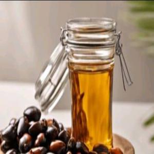  Huile De Palmiste Disponible. - huiles nous,  entreprise ivoirienne,  commercialisons et exportons de l'huile de palmiste conforme aux normes internationales.--nous avons un grand stock disponible.--prix local- 600000 fcfa/tonne--export- nous contacter-- n'hésitez pas à nous contacter.
