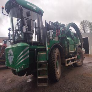  Broyeur Albach - matériels machines broyeur bois &eacute;nergie albach diamant 2000  ann&eacute;e 2016. heure moteur 10191 heure rotor 4954 rotor neuf pompe avancement neuve boite a vitesse + moteur hydraulique neuf poulie neuve + courroie tr&egrave;s bonne &eacute;tat mat&eacute;riel suivi . prix  280000 