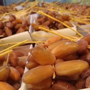  Dattes Tunisienne Deglet Nour - produits sucrés bonjour, --nous mettons à votre disposition la meilleur qualité des dattes tunisienne deglet nour, --(deglet nour 1er choix meilleur qualité) et nous recherchons des clients fiables afin de tisser un partenariat solide et durable.--nous exportons des produits partout dans le monde