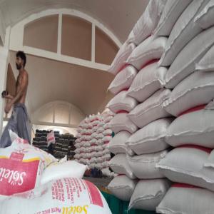  Produit Tropicaux - café cacao thé soci&eacute;t&eacute; sp&eacute;cialis&eacute;e dans l'importation et l'exportation des produits agro alimentaires et tropicaux repr&eacute;sent&eacute; en afrique de l'ouest vend cacao f&egrave;ves et en poudre noix de cajou brut et d&eacute;cortiqu&eacute;es coton fribre et graine 