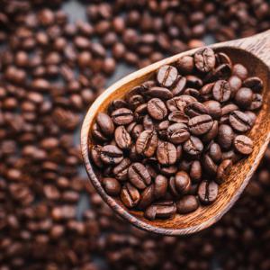  Coffee Bean Vietnamese - coffee cocoa tea robustabeans are the most popular type of coffee bean grown in vietnam,  accounting for about 90% of the country's total production. these beans are known for their strong,  bold flavor,  high caffeine content,  and lower price point. they grow well in the central highlands of vietnam,  which have rich b
