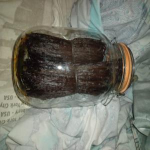  Vanille De Madagascar - épices aromates bonjour,  --je vend de la vanille de madagascar très bonne qualité.  --je vends le 2 kg pour 200 euros, --secteur saint pierre/ réunion --