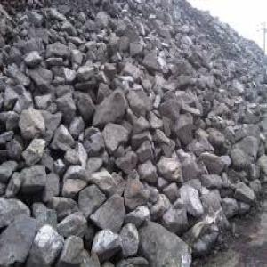  Chrome - pierre roche cherche partenaire pour la reprise de l'exploitation de chromite à madagascar. site d'extraction de 12km² facile d'accès ayant permis l'exploitation de 1400t dans les années précédentes. résultats positifs des études et prospections par des spé