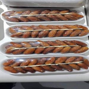  Dates Nour Tunisienne Exporters - fruits et légumes dates disponibles maintenant 50 tonnes ramifi&eacute;es standards 30 tonnes tr&egrave;s bon prix disponible tres bon prix