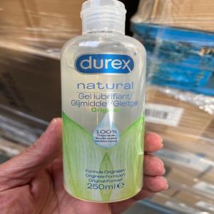  Durex Gel Lubrifiant - hygiene entretien bonjour----nous avons en destockage un lot de gel lubrifiant durex 250ml natural,  la date est avril 2024,  la quantit&eacute; - 2550pcs--le stock est visible &agrave; lille ( 59) en entrep&ocirc;t logistique.--prix- 1.90e la pcs d&eacute;part entrep&ocirc;t.--le stock est pret et visible pour visite.