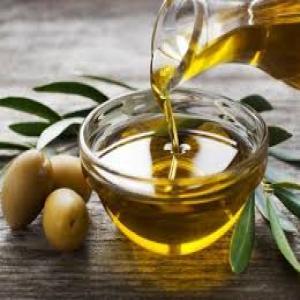  Huile D'olive ./ Olive Oil Extra Virigin) - olis nous vous proposons une huile d'olive de qualit&eacute; exceptionnelle en provenance de tunisie,  disponible dans plusieurs formats -----bouteilles en verre de 0, 50l et 1l--bouteilles en verre fum&eacute; de 1l et 5l--bouteilles de 5l--profitez de cette huile d'olive 100% pure,  id&eacute;ale pour vos