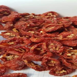  Tomates Séchées - fruits et légumes nous pr&eacute;voyons cultiver des tomates sur plus de 15 hectares,  avec une r&eacute;colte estim&eacute;e &agrave; 80-100 tonnes (juin-ao&ucirc;t 2025). s&eacute;ch&eacute;es naturellement au soleil,  sans produits chimiques,  nous recherchons des partenaires fiables pour une coop&eacute;ration durab