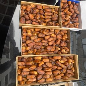  Dattes D'egypt 100% Naturel - fruits et légumes nous proposons dans le marché international des dattes egyptiennes fraîches et  naturelles de première qualité récolte de la saison actuelle,  les dattes d'égypte sont renommées pour leur qualité et leur saveur délicieuse,  reconnue pour sa