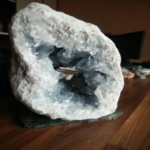  Can Provide Célestite Crystal Géode - other we want to collaborate with customer who need célestite crystal.  we can provide this,  from our country.   our company is an exportator of many kind of rough stones.  if you are interested,  contact us please.  price will be fob.     thanks 