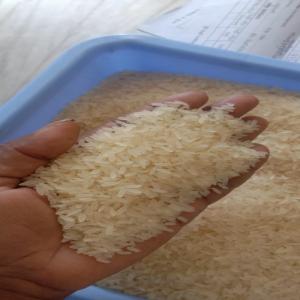  Riz Parboiled - céréales nous avions du parboiled  en contenneur au port de lome   133 conteneur de 20 pied  chaque conteneur comporte 26 tonne  le sac de 50kg fait 18500ht  la tonne fait 370 000 fcfa  