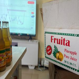  Jus Ananas 100% Naturel Produit Au Bénin - boissons non alcolisée   recherche de clients/partenaires pour jus d ananas 100% naturel   produit au bénin    nous sommes une entreprise locale basée au bénin spécialisée dans la production de jus d ananas **100% naturel**,  sans colorants ni produits chimiques,  sous la marque **fruita**